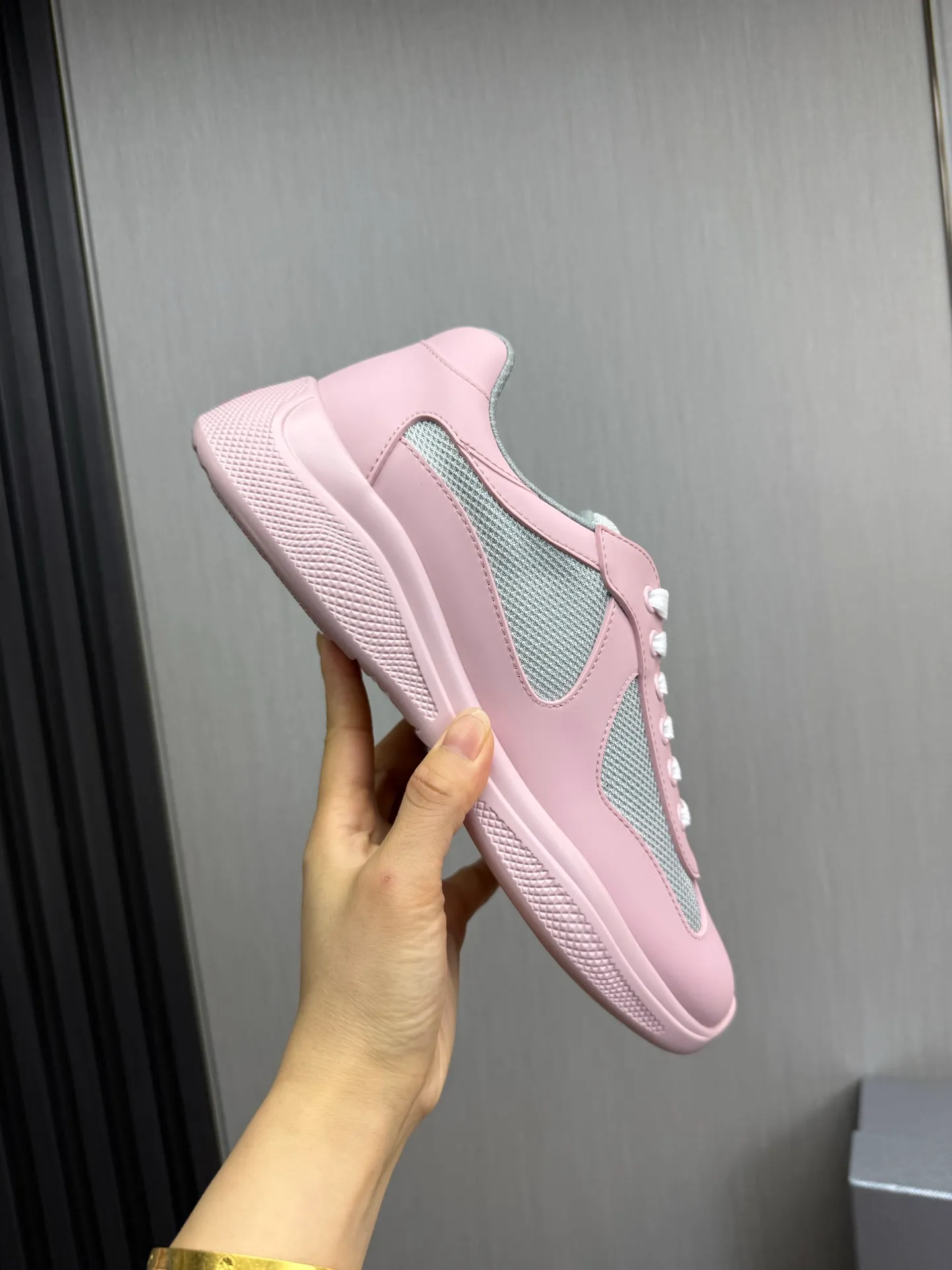 Men's shoes 640💰 [PRADA] Hot selling items🔥Must be recommended every day~~ Official website synchronized, 1:1 high quality shipments✔️ Imported cowhide fabric, rubber material + cowhide lining, original bottom, high-end airplane box packaging🎁 38-45 (38.45 custom-made, non-returnable)